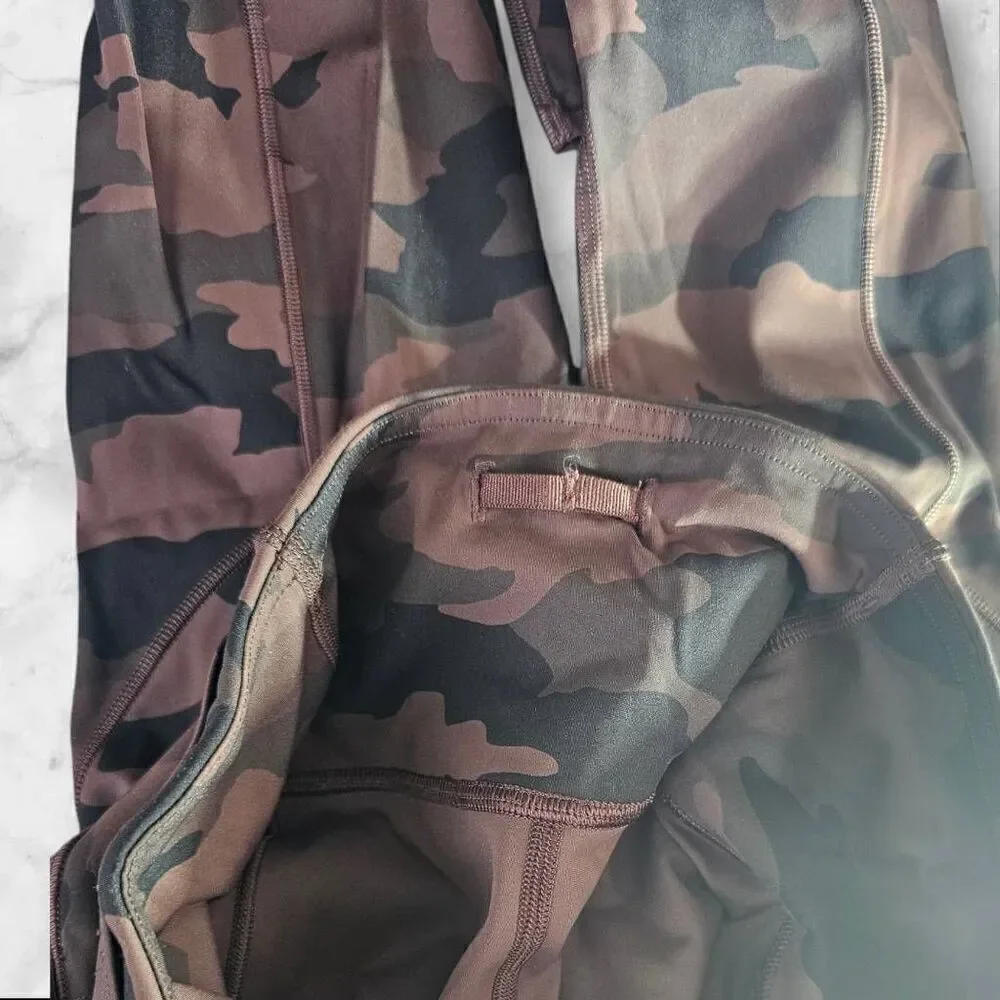 Lululemon Size 4 Camo Fast & Free Leggings